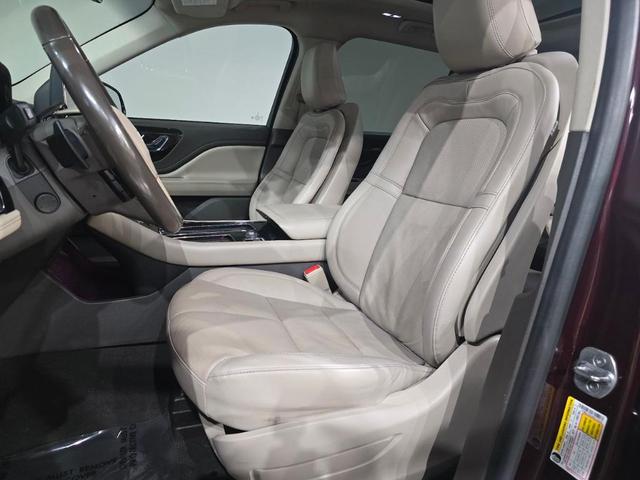 Photo of 2022 Burgundy Velvet Metallic Tinted Clearcoat Lincoln Aviator