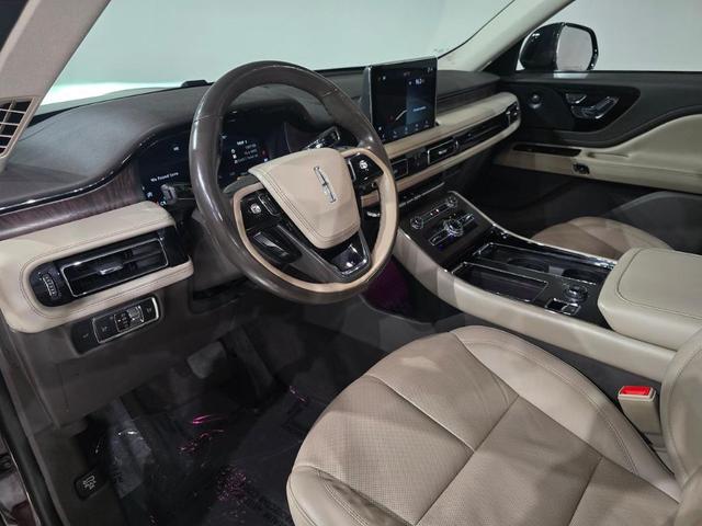 Photo of 2022 Burgundy Velvet Metallic Tinted Clearcoat Lincoln Aviator
