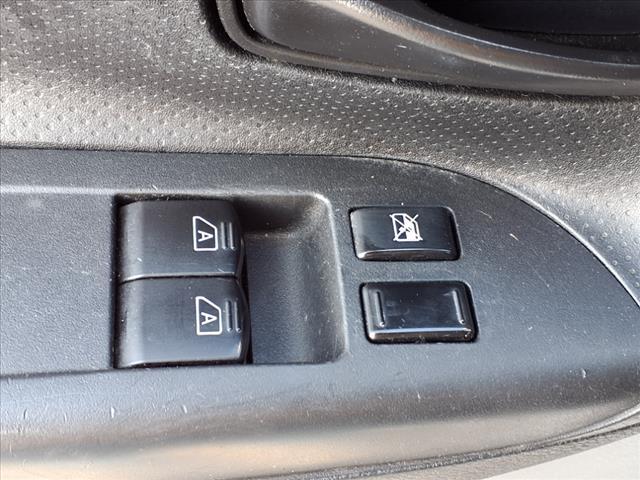 Photo of 2018 White Nissan NV200