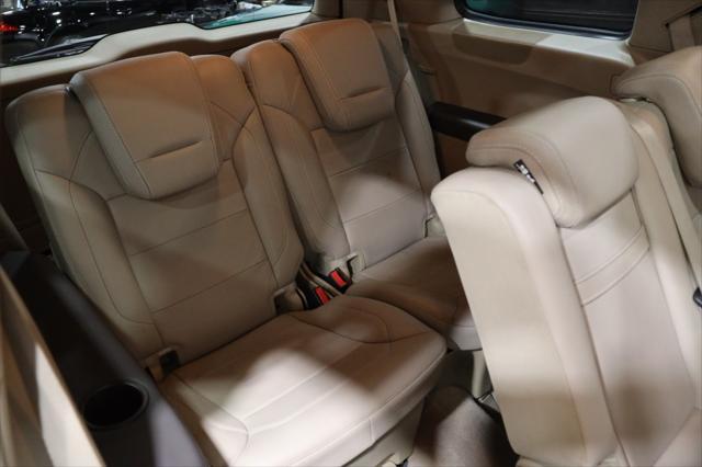 Photo of 2015 Cinnabar Red Metallic Mercedes-Benz GL-Class