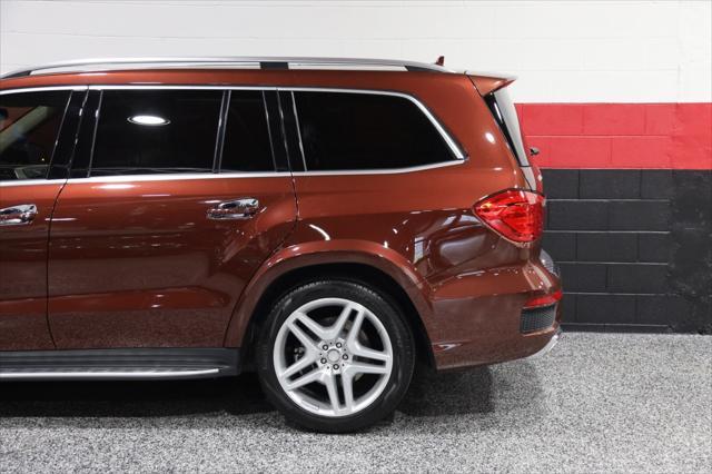 Photo of 2015 Cinnabar Red Metallic Mercedes-Benz GL-Class