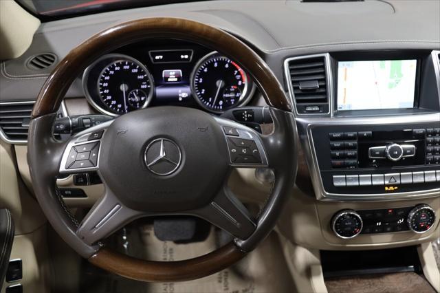 Photo of 2015 Cinnabar Red Metallic Mercedes-Benz GL-Class