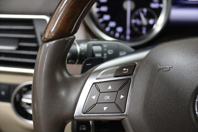 Photo of 2015 Cinnabar Red Metallic Mercedes-Benz GL-Class