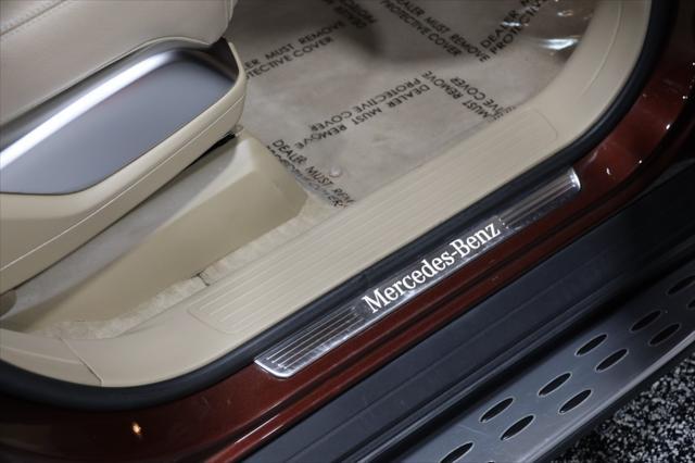 Photo of 2015 Cinnabar Red Metallic Mercedes-Benz GL-Class