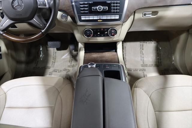 Photo of 2015 Cinnabar Red Metallic Mercedes-Benz GL-Class