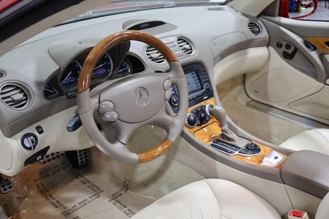 Photo of 2007 Mars Red Mercedes-Benz SL-Class