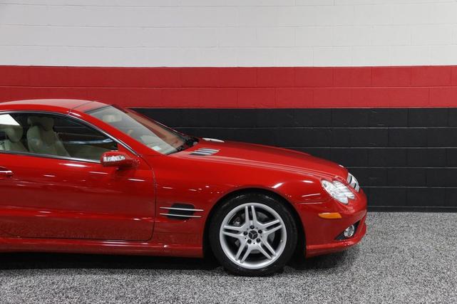 Photo of 2007 Mars Red Mercedes-Benz SL-Class