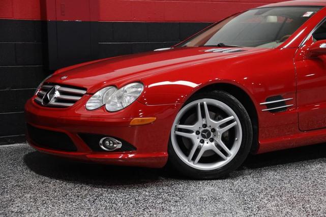 Photo of 2007 Mars Red Mercedes-Benz SL-Class