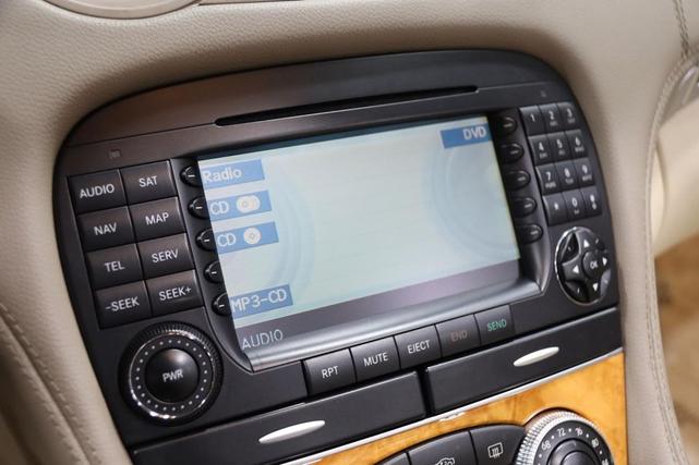 Photo of 2007 Mars Red Mercedes-Benz SL-Class