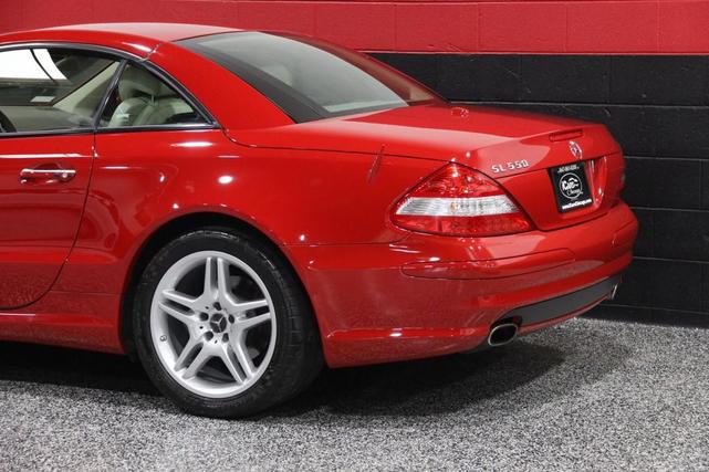 Photo of 2007 Mars Red Mercedes-Benz SL-Class