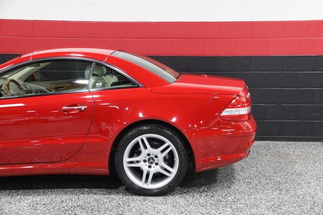 Photo of 2007 Mars Red Mercedes-Benz SL-Class