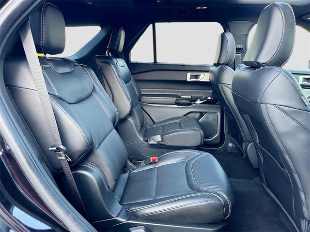 Photo of 2023 Agate Black Metallic Ford Explorer