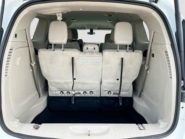 Photo of 2019 Bright White Clearcoat Chrysler Pacifica