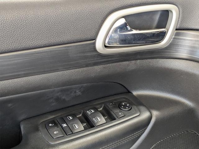 Photo of 2021 Billet Silver Metallic Clearcoat Jeep Grand Cherokee