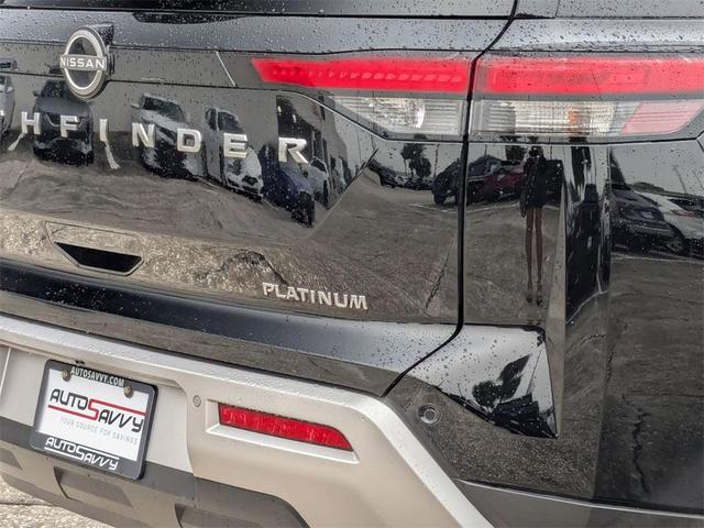 Photo of 2024 Super Black Nissan Pathfinder