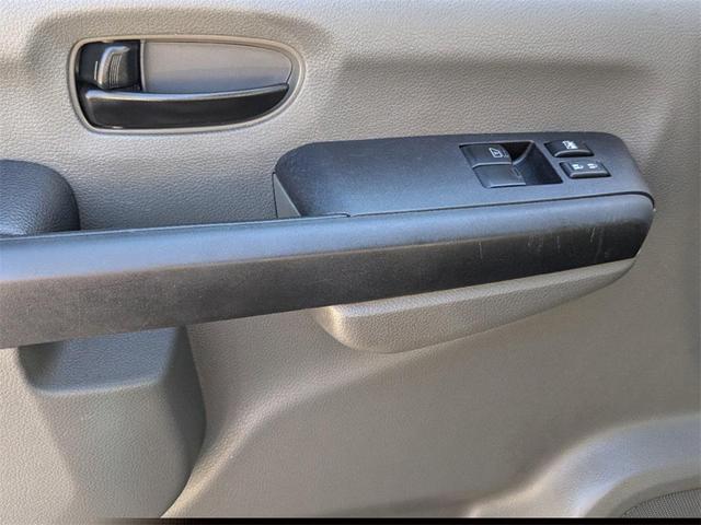 Photo of 2020 Glacier White Nissan NV Cargo NV2500 HD