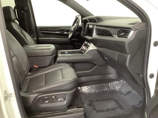 Photo of 2021 White Frost Tricoat GMC Yukon