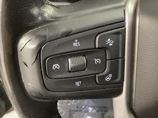 Photo of 2021 White Frost Tricoat GMC Yukon