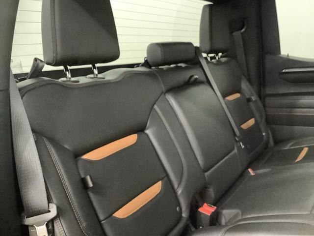 Photo of 2023 Onyx Black GMC Sierra 1500