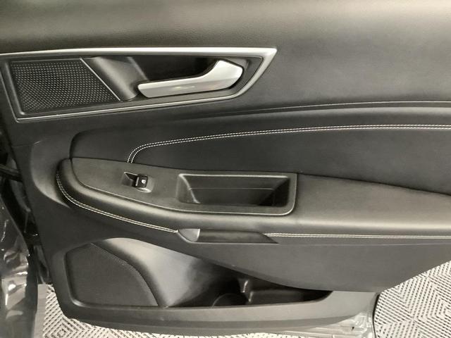 Photo of 2021 Gray Ford Edge