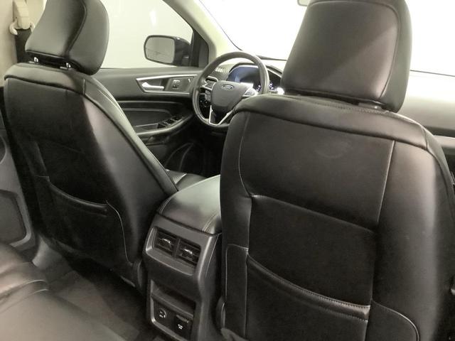 Photo of 2021 Gray Ford Edge