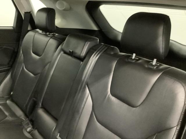Photo of 2021 Gray Ford Edge
