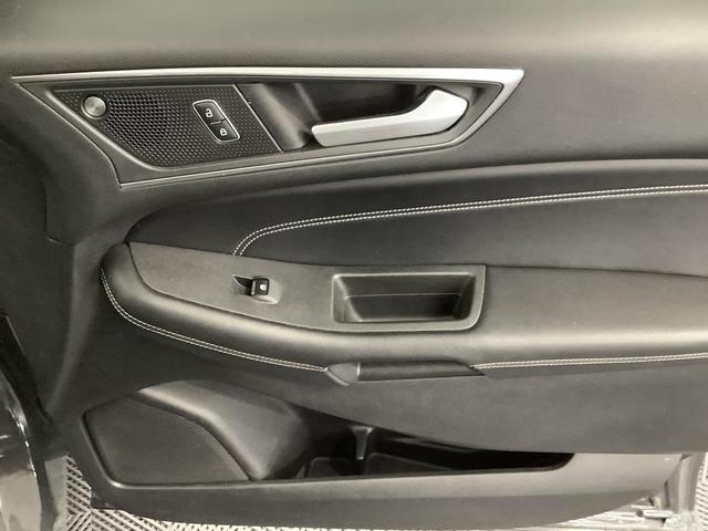 Photo of 2021 Gray Ford Edge