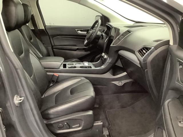 Photo of 2021 Gray Ford Edge