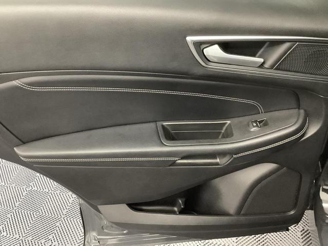 Photo of 2021 Gray Ford Edge
