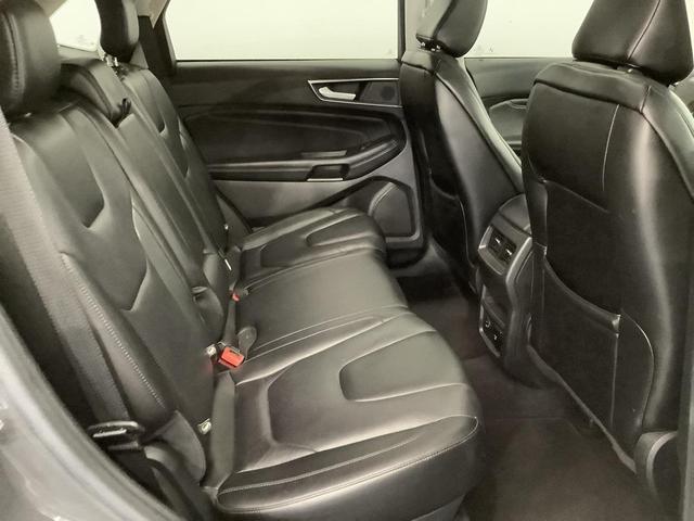 Photo of 2021 Gray Ford Edge