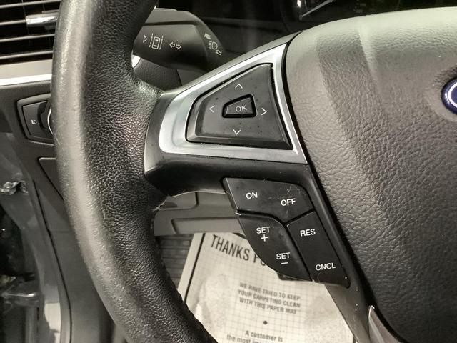 Photo of 2021 Gray Ford Edge