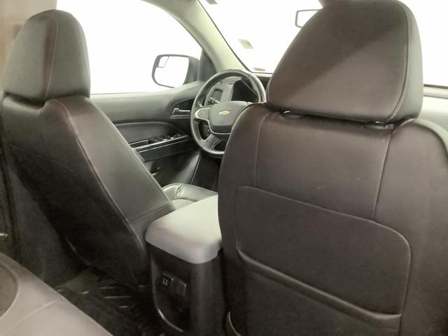 Photo of 2015 Red Rock Metallic Chevrolet Colorado