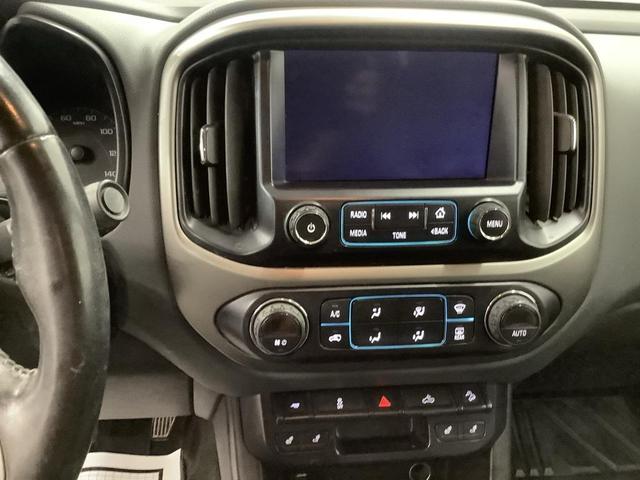 Photo of 2015 Red Rock Metallic Chevrolet Colorado