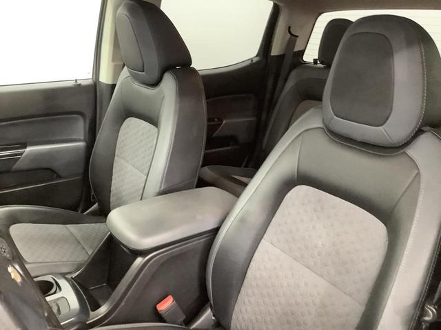 Photo of 2015 Red Rock Metallic Chevrolet Colorado