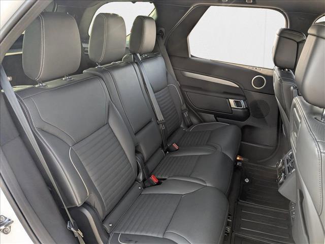 Photo of 2024 Fuji White Land Rover Discovery