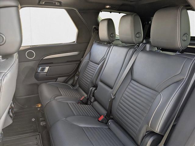 Photo of 2024 Fuji White Land Rover Discovery