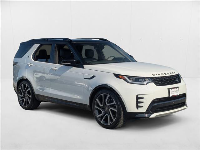 Photo of 2024 Fuji White Land Rover Discovery