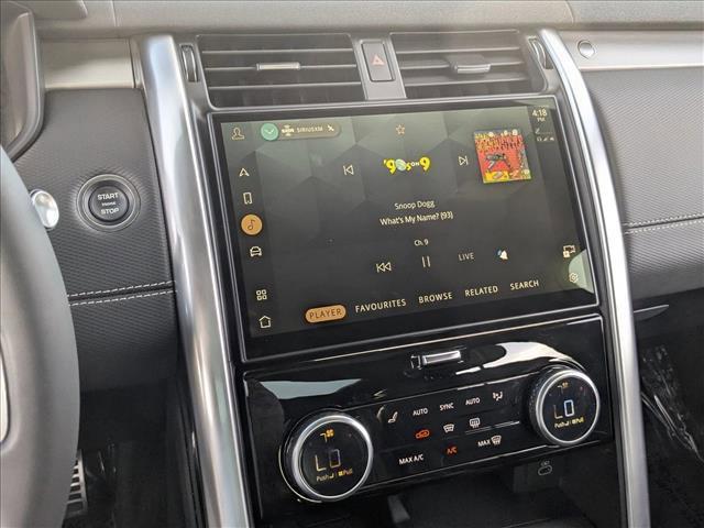 Photo of 2024 Fuji White Land Rover Discovery