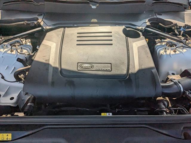 Photo of 2024 Fuji White Land Rover Discovery