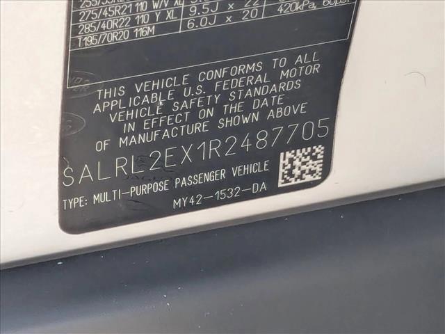 Photo of 2024 Fuji White Land Rover Discovery
