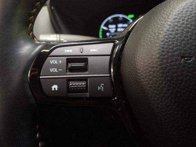 Photo of 2025 Urban Gray Pearl Honda CR-V Hybrid