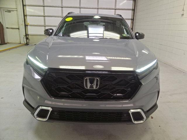 Photo of 2025 Urban Gray Pearl Honda CR-V Hybrid