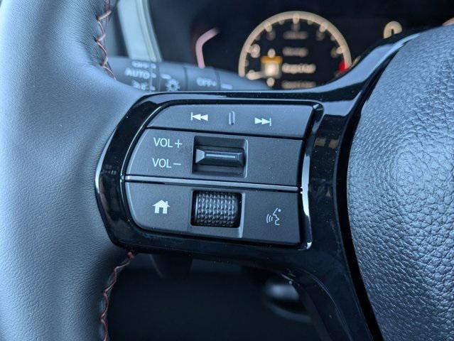 Photo of 2025 Sonic Gray Pearl Honda Pilot