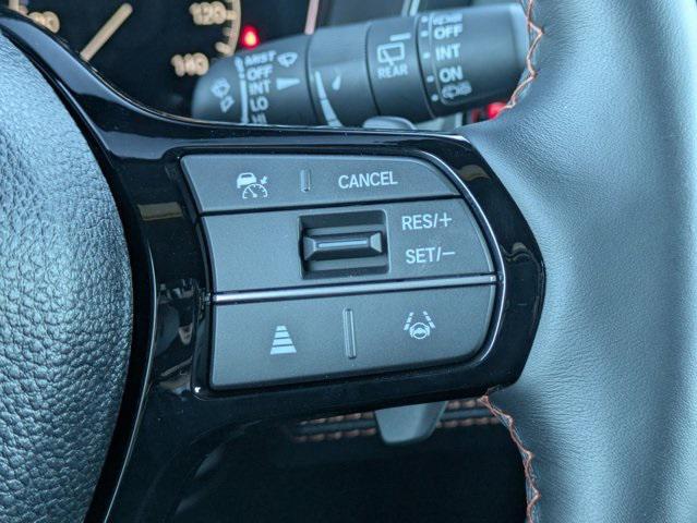 Photo of 2025 Sonic Gray Pearl Honda Pilot