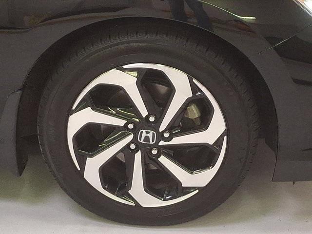 Photo of 2016 Crystal Black Pearl Honda Accord