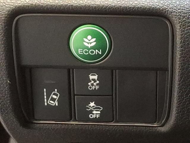 Photo of 2016 Crystal Black Pearl Honda Accord