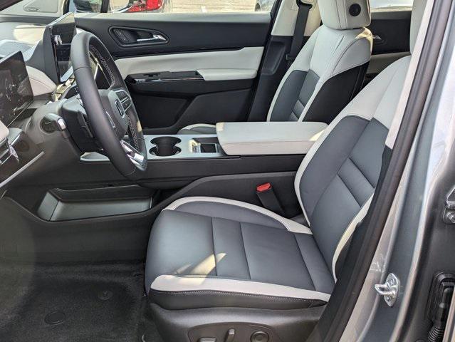 Photo of 2025 Mercury Silver Metallic Honda Prologue