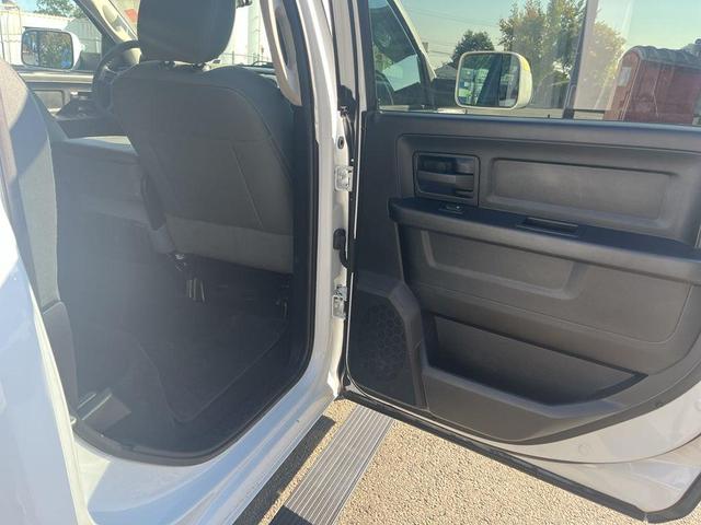 Photo of 2016 Bright White Clearcoat RAM 2500