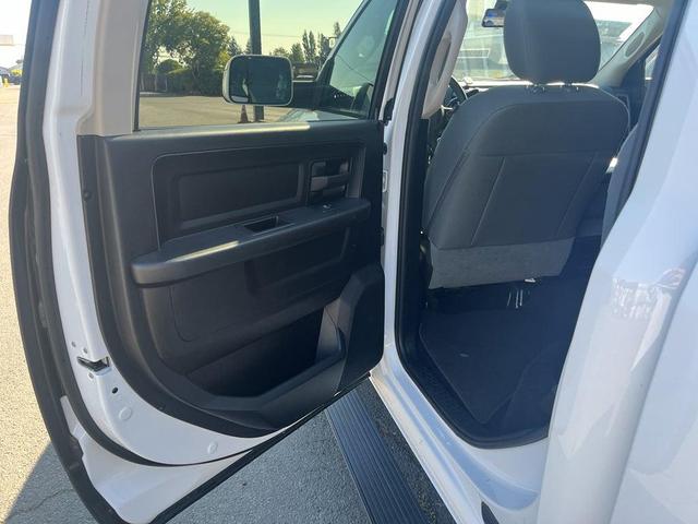Photo of 2016 Bright White Clearcoat RAM 2500