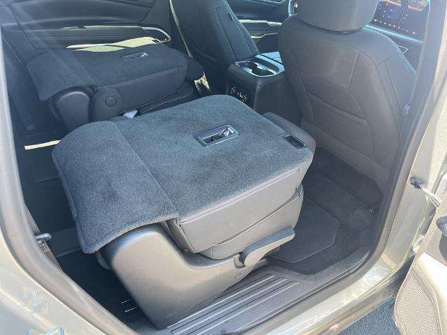 Photo of 2024 Sterling Gray Metallic Chevrolet Traverse